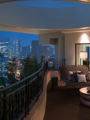 New World Makati Hotel